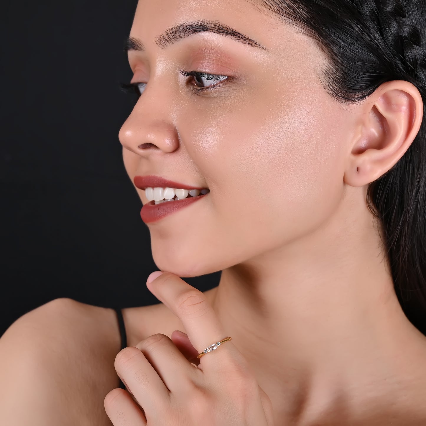 CRYSTAL SILVER RING