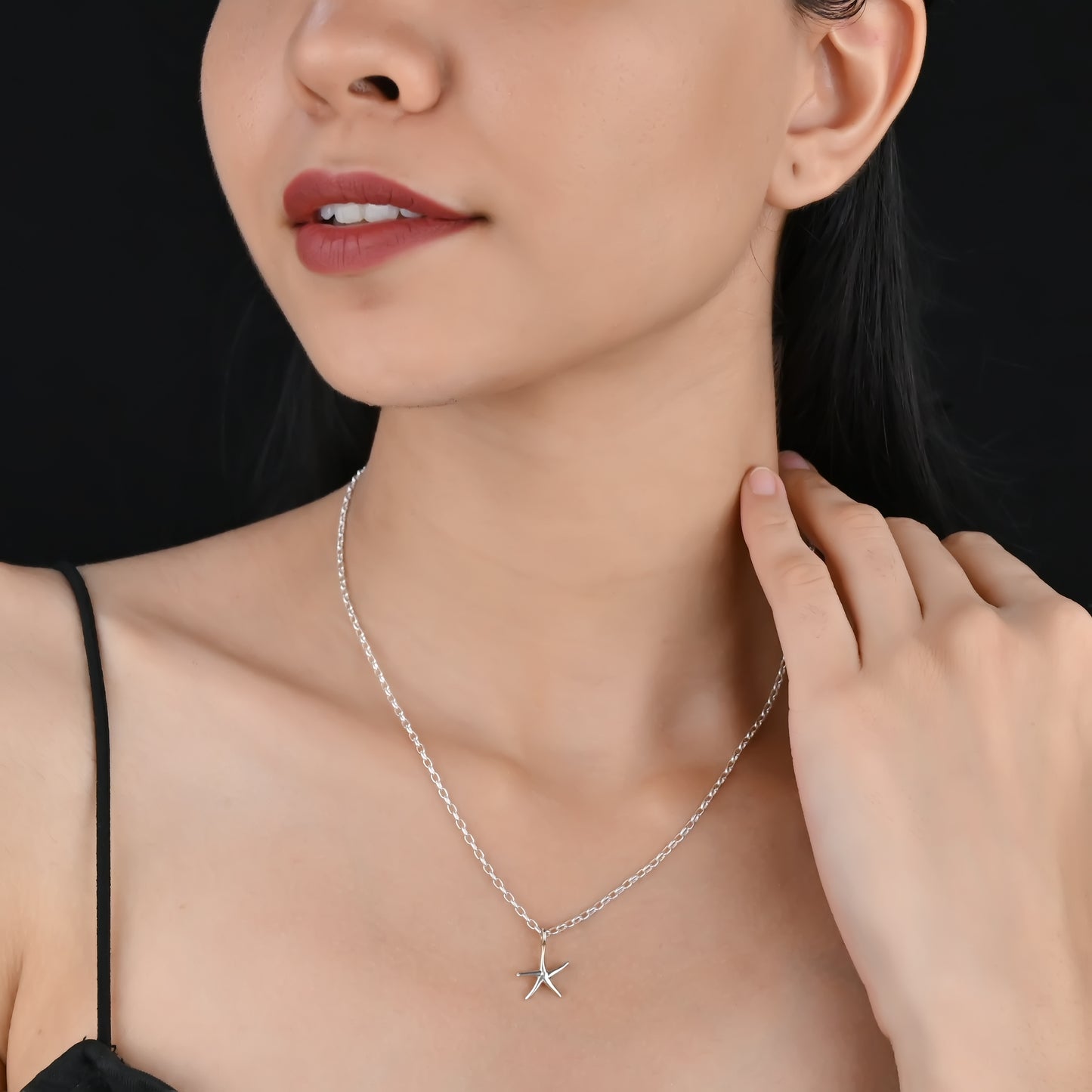 STARFISH SPARK CHARM NECKLACE