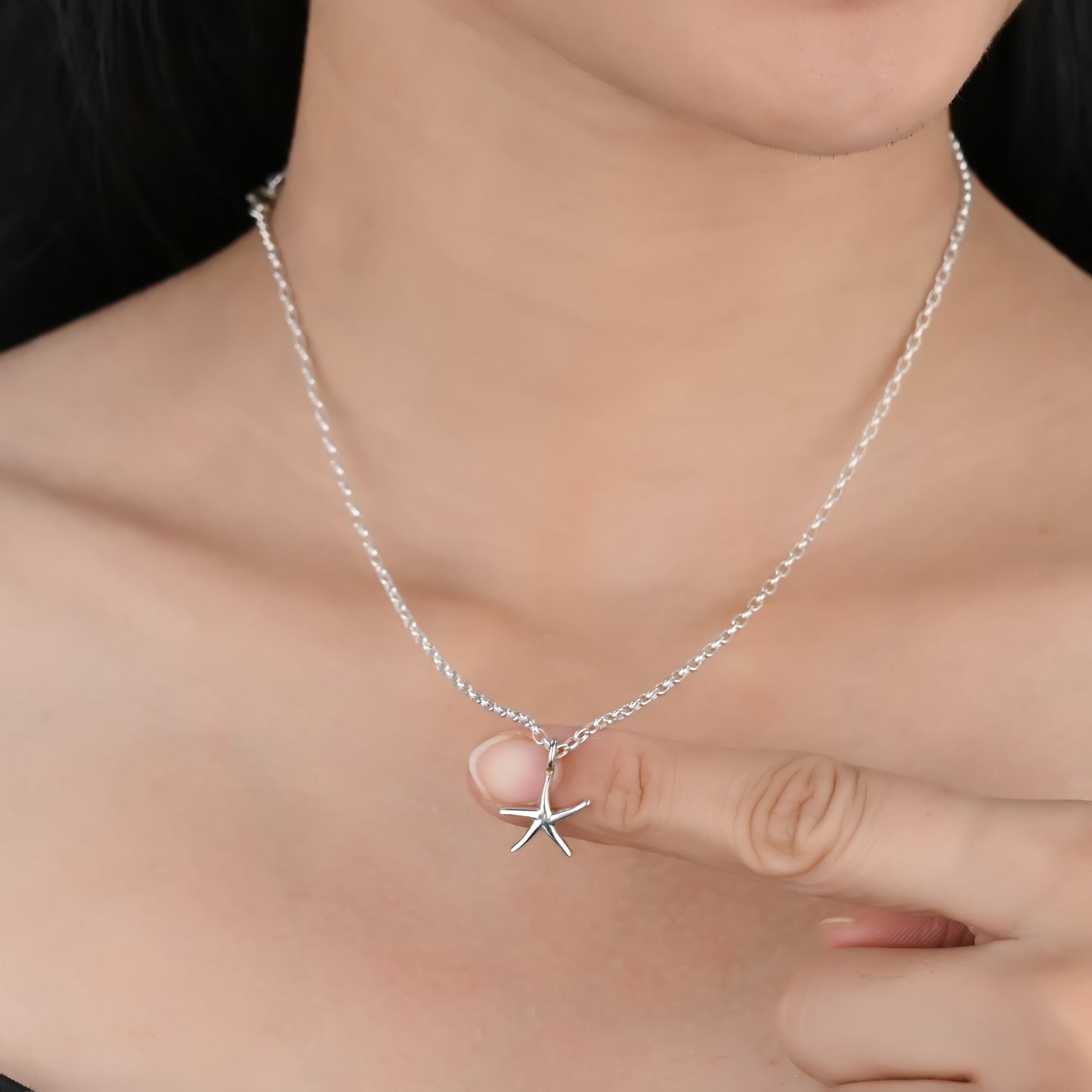 STARFISH SPARK CHARM NECKLACE