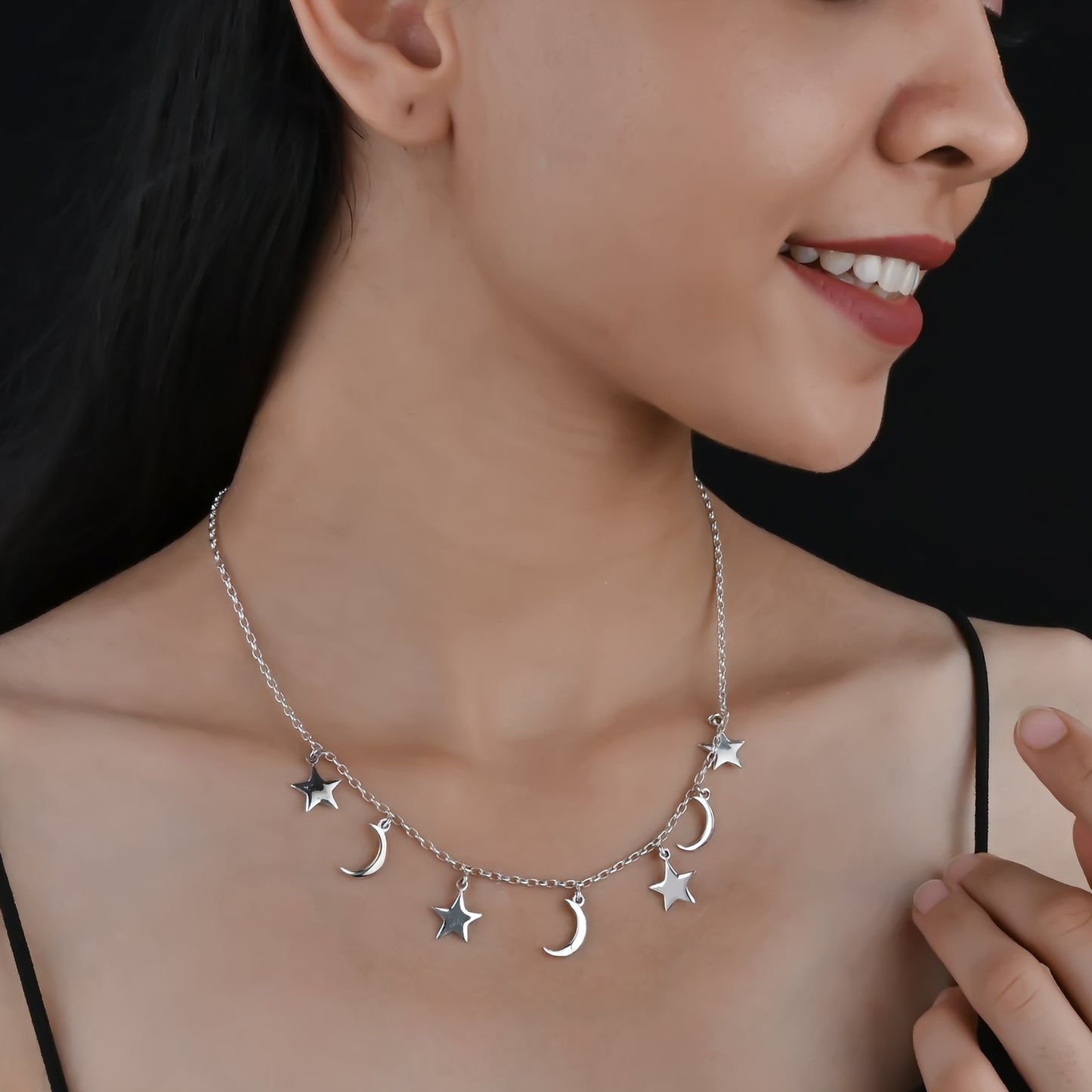 LUNAR SPARKLE SILVER NECKLACE