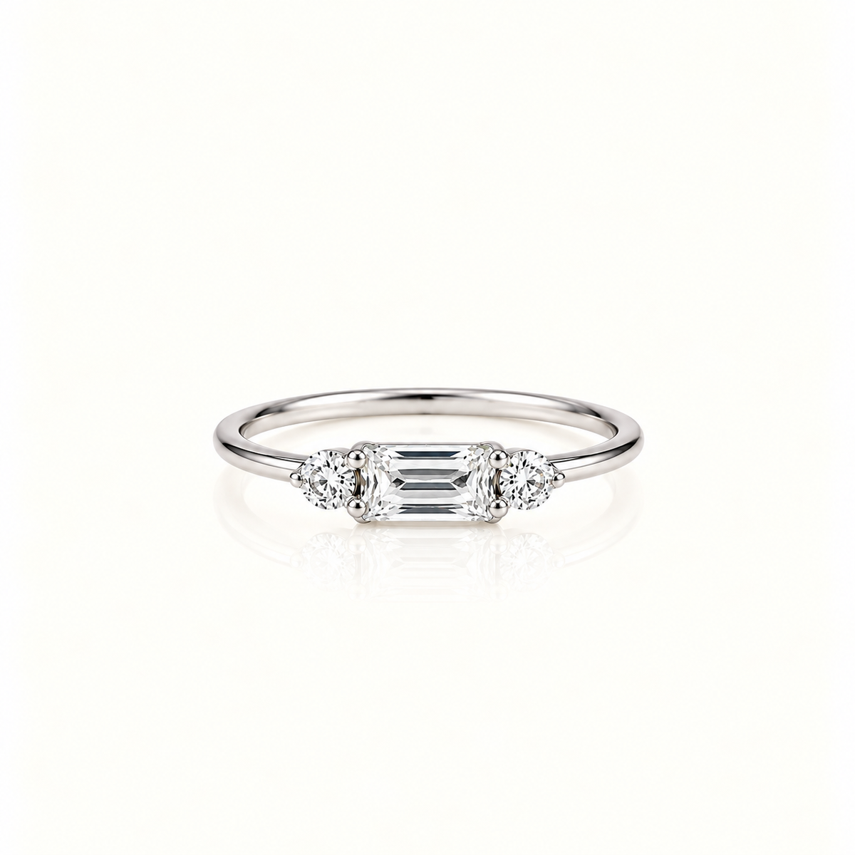 CRYSTAL SILVER RING