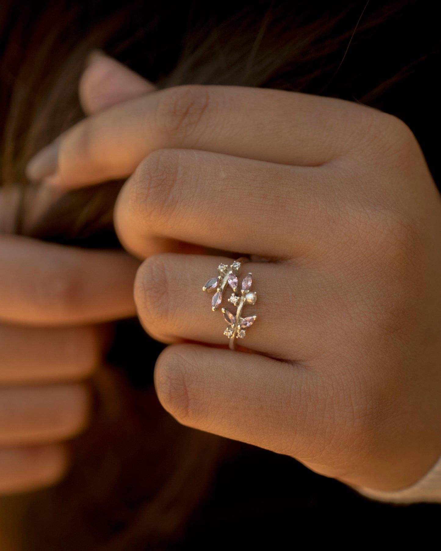 DAINTY FLORAL LEAF ADJUSTABLE RING