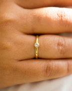 MINIMAL SINGLE STONE PROMISE SILVER RING