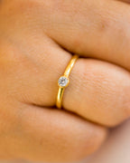 MINIMAL SINGLE STONE PROMISE SILVER RING