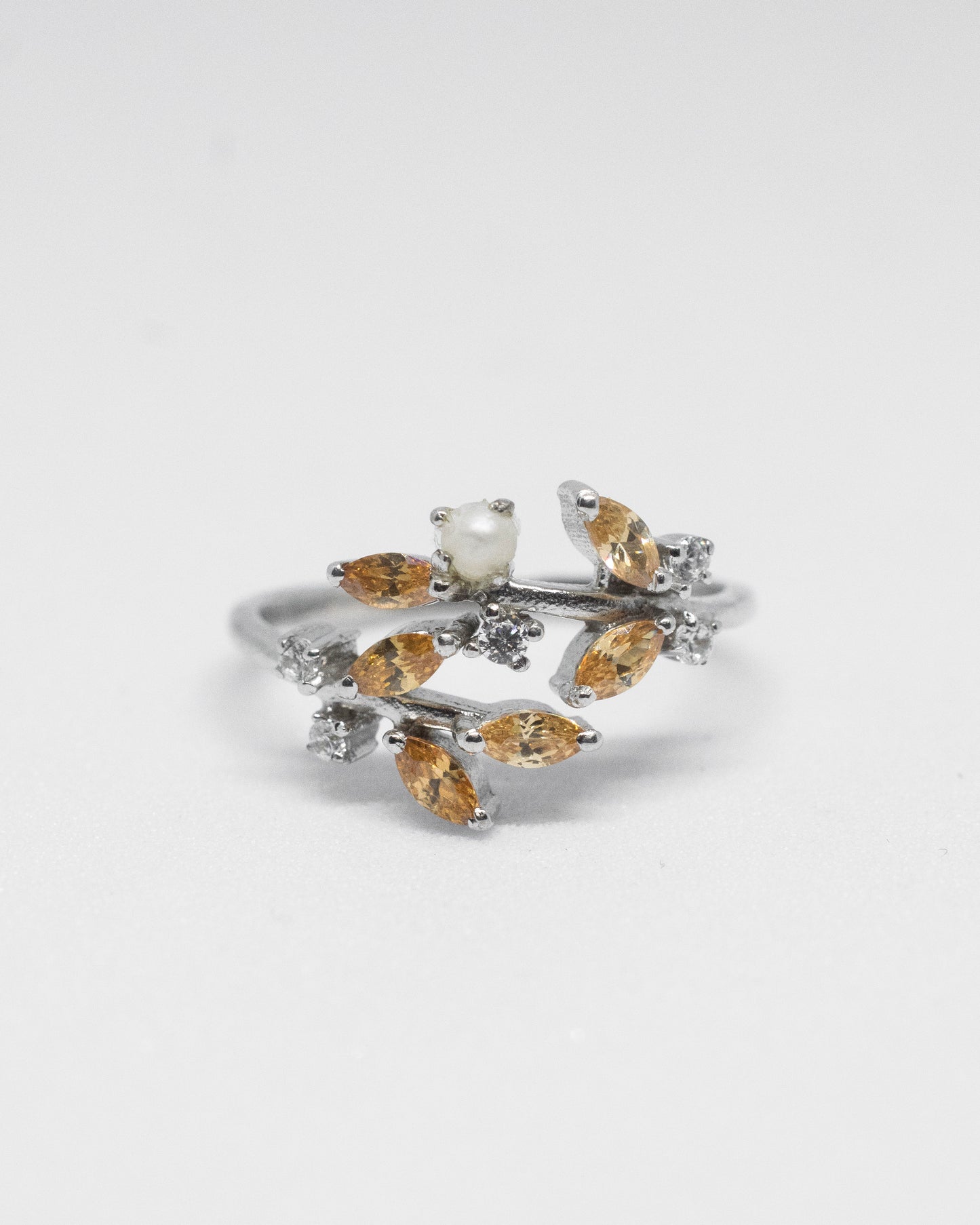 DAINTY FLORAL LEAF ADJUSTABLE RING