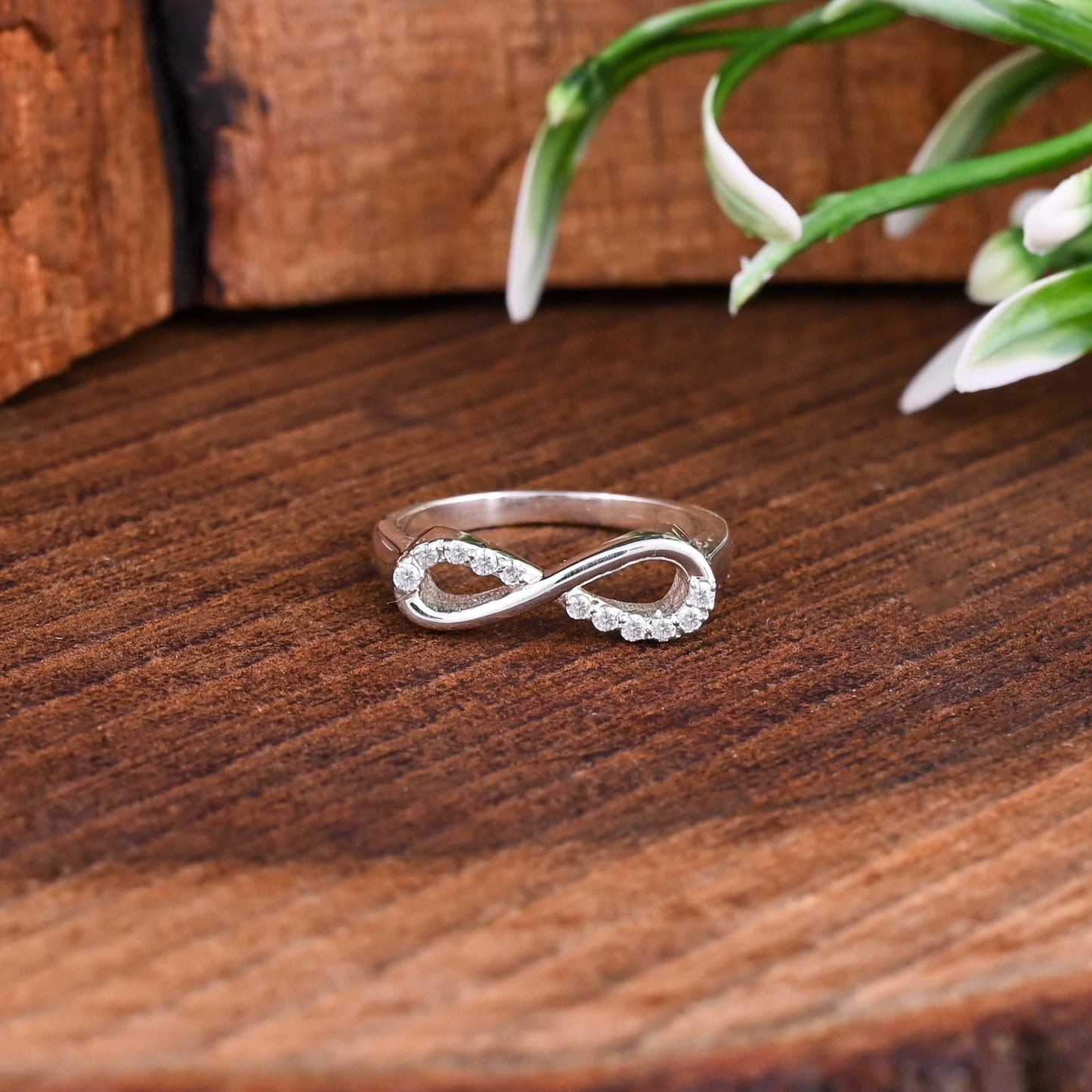 MINIMAL INFINITY STERLING SILVER RING