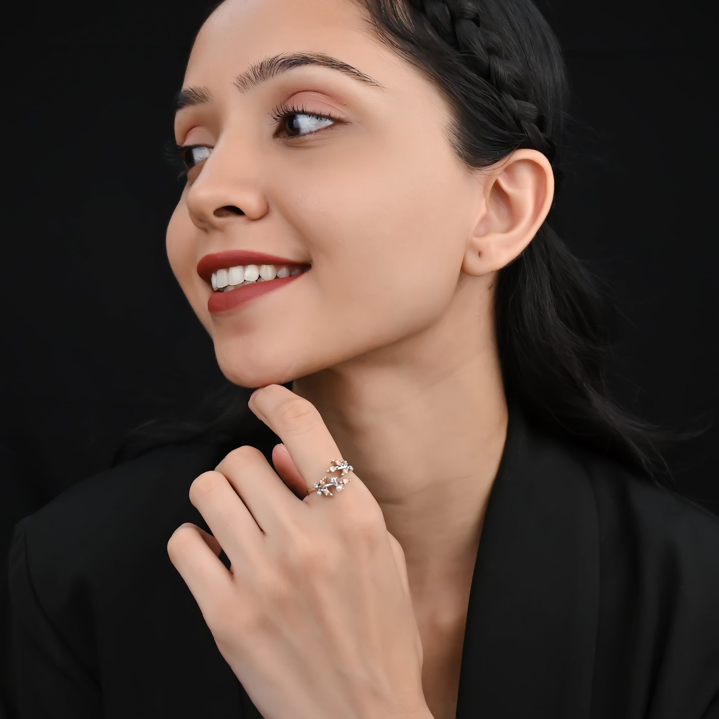 DAINTY FLORAL LEAF ADJUSTABLE RING