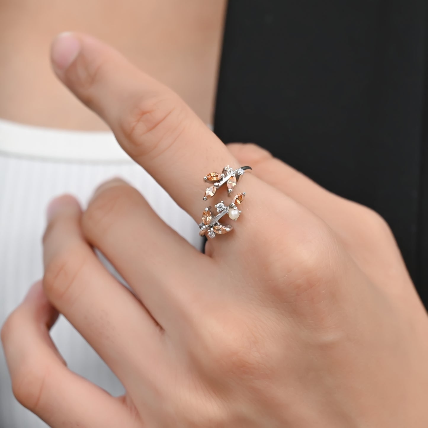 DAINTY FLORAL LEAF ADJUSTABLE RING